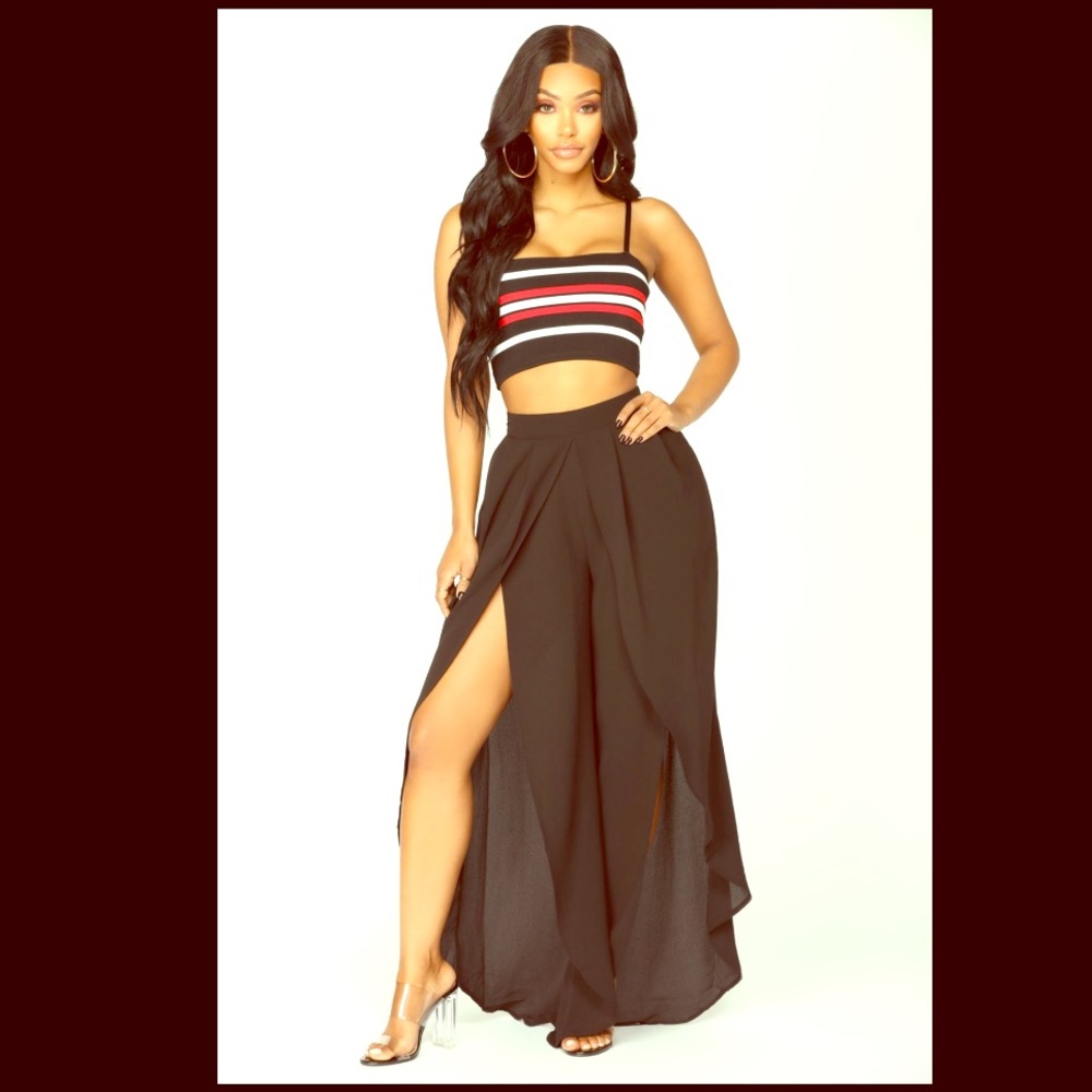 Fashion Nova Slit Pants- Black